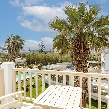 Aparthotel Ninemia Tinos Grand 204 3*